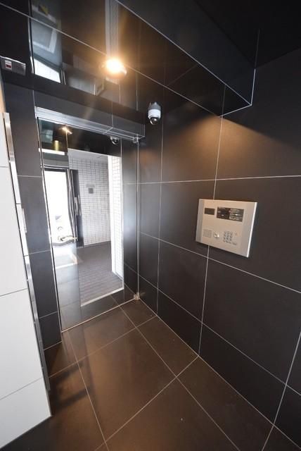 セキュリティ　★オートロック付き★