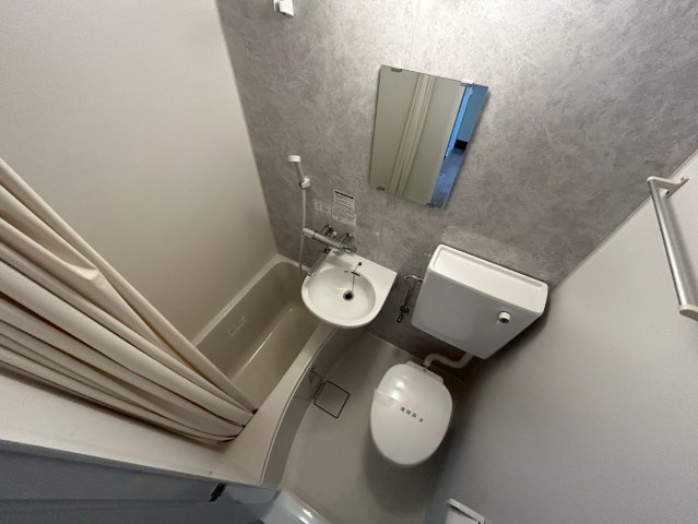 バス・シャワールーム　ゆったり過ごせるお風呂です