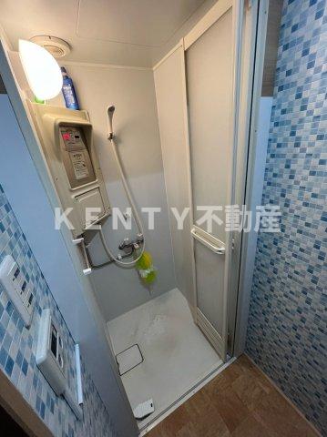 バス・シャワールーム　コンパクトで使いやすいシャワールームです