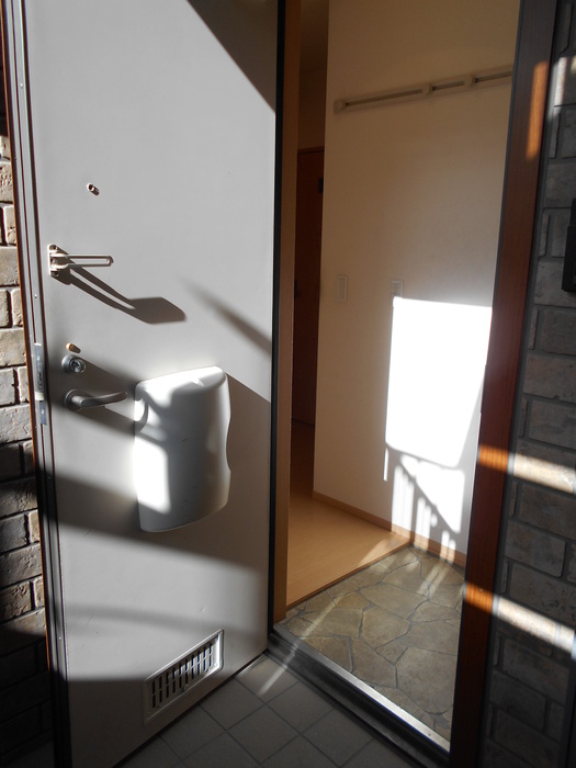 玄関　シャルマン