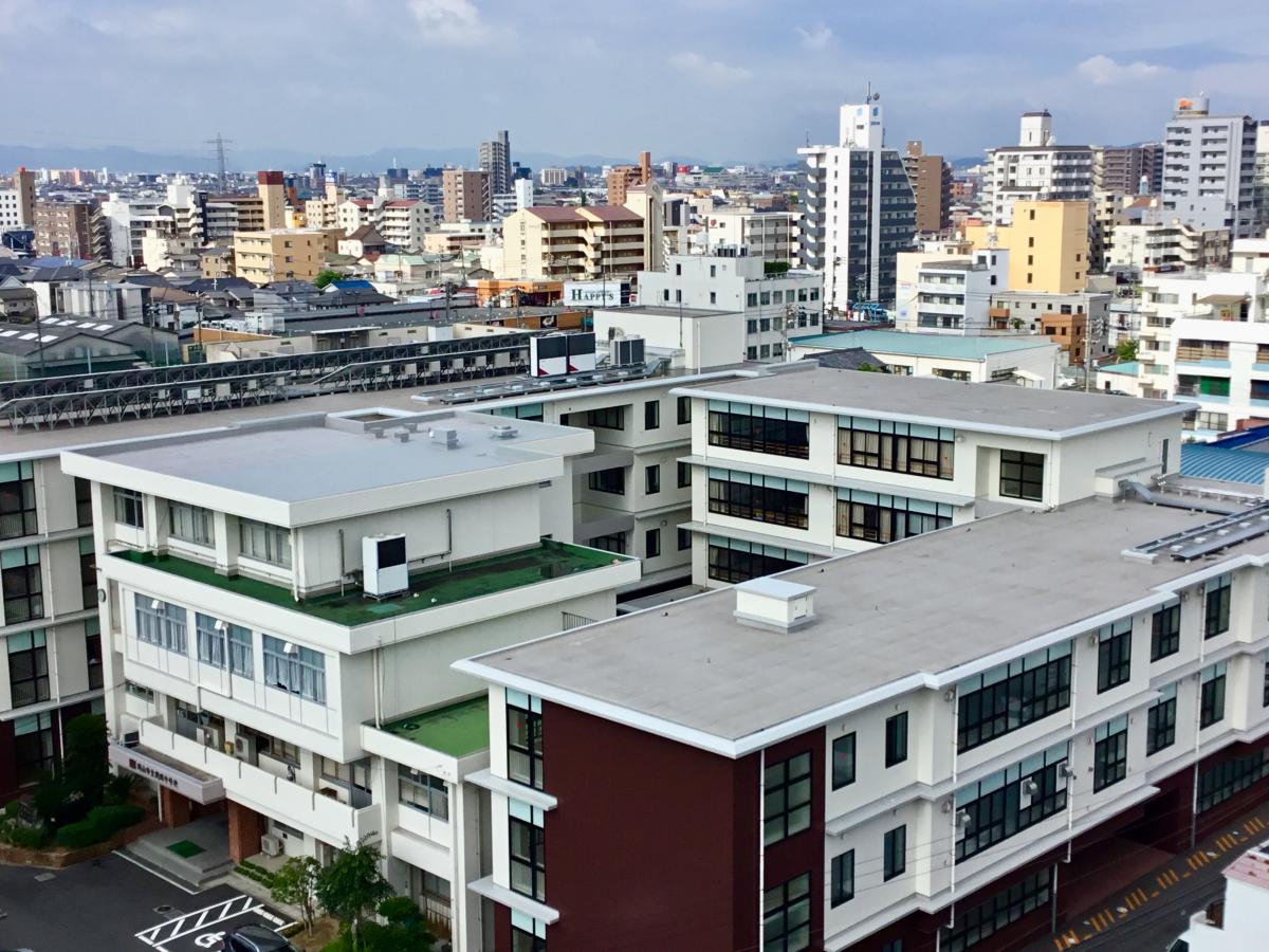 中学校　岡山市立岡輝中学校（中学校）まで875m
