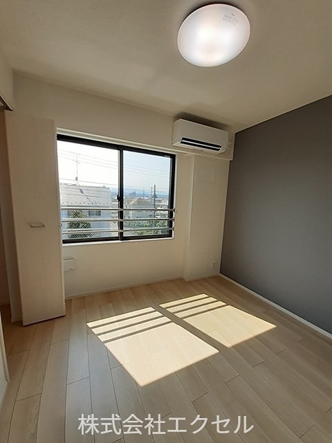 その他部屋・スペース　フローリングの室内です。