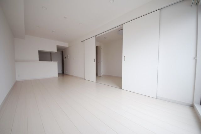 居室・リビング　開放的なリビングです♪