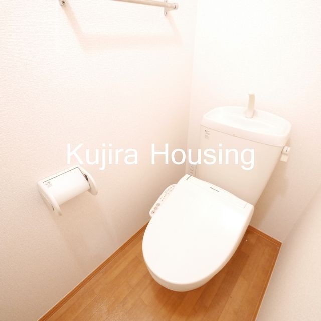 トイレ　★温水洗浄便座です★