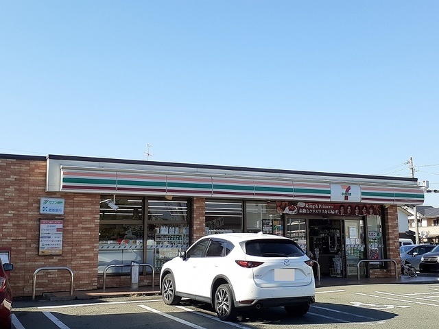 コンビニ　セブンイレブンセイラタウン店（コンビニ）まで270m