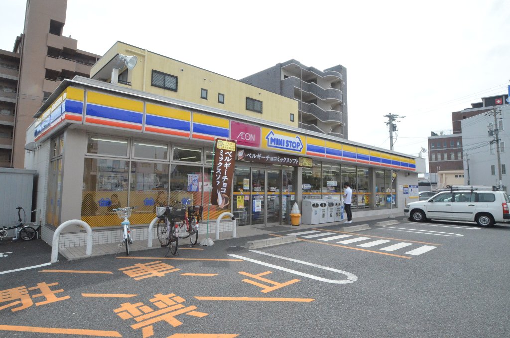 その他　ミニストップ名古屋荒子店（その他）まで78m
