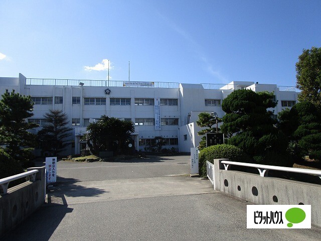 中学校　松茂町立松茂中学校（中学校）まで2067m