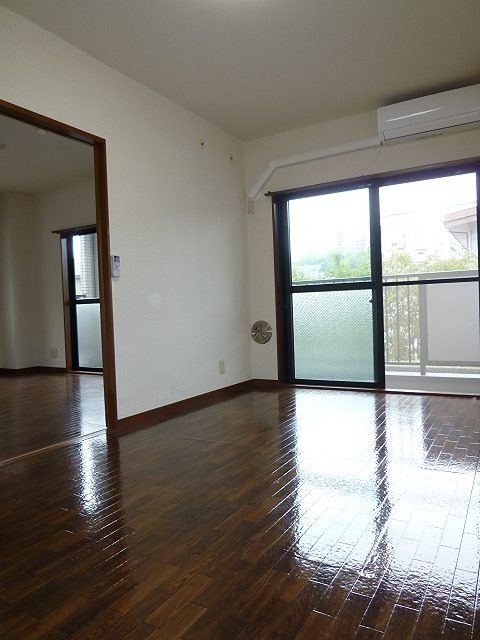 居室・リビング　明るい室内です。