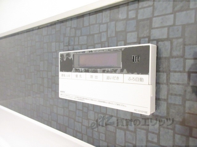 その他設備　給湯器リモコン