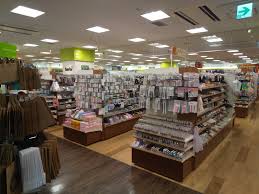 その他　１００円ショップセリアオッツ江坂店（その他）まで727m