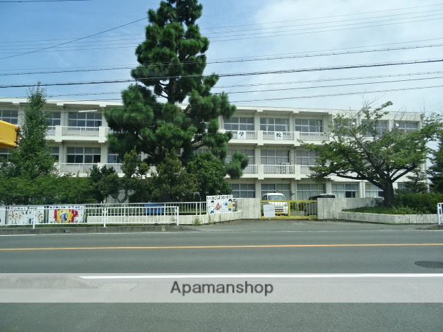 小学校　岡崎小学校（小学校）まで1245m