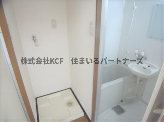 洗面設備　スペースが確保できる洗面所です