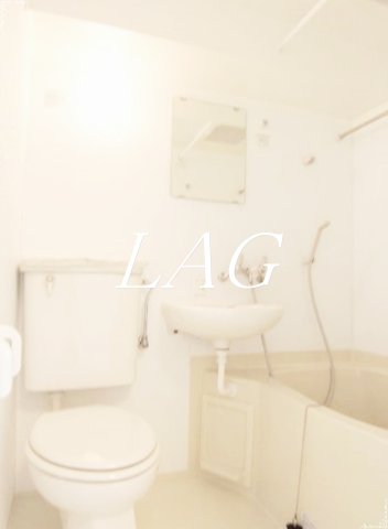 バス・シャワールーム　お風呂です。