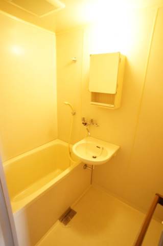 バス・シャワールーム　別号室イメージ