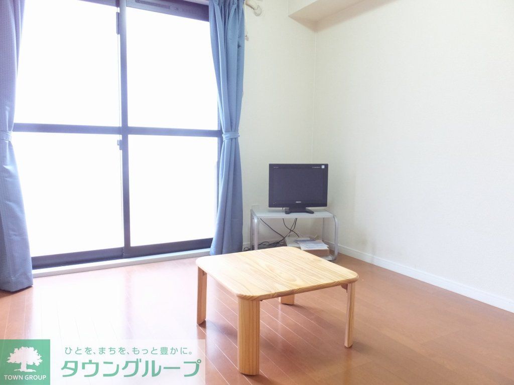 居室・リビング　１階リビングルームはフローリング仕様です。