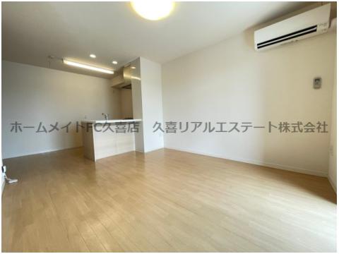 居室・リビング　同建物別号室