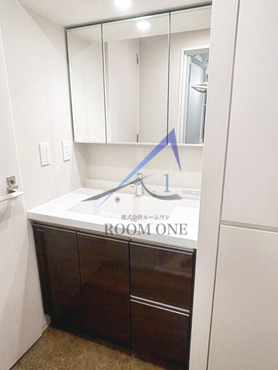 洗面設備　洗面台です。