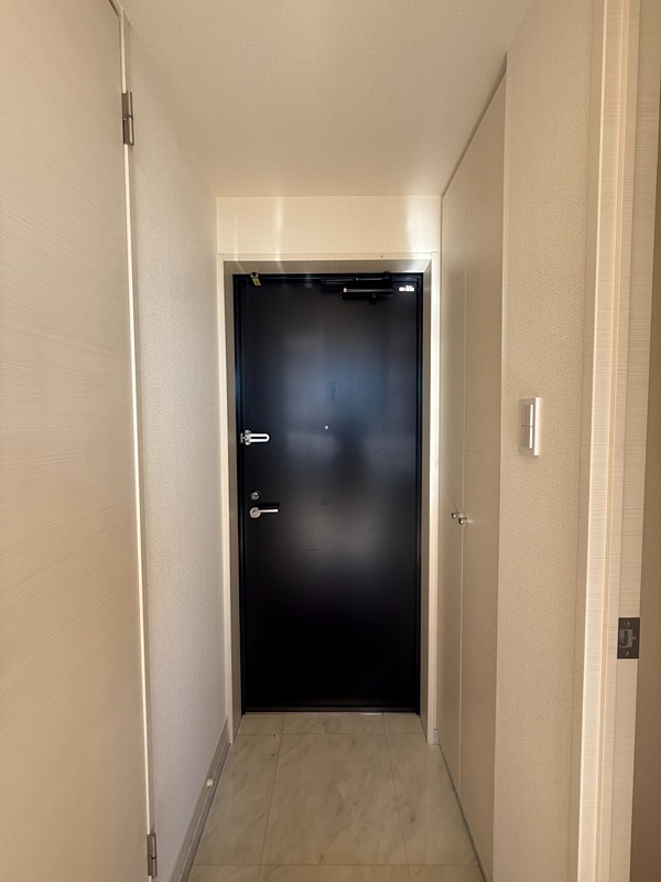 玄関　※同タイプ別階数部屋