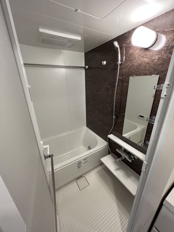 バス・シャワールーム　日々の疲れを癒すお風呂です♪