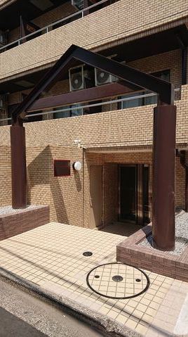 エントランス　フリービング新宿