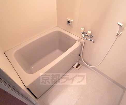 バス・シャワールーム　一日の疲れは取りましょう