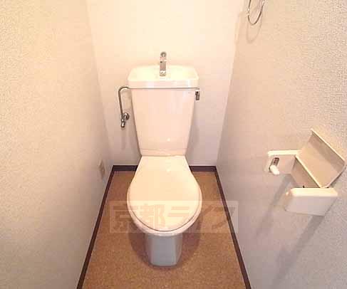 トイレ　清潔感のあるトイレです