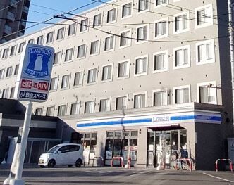 コンビニ　ローソン札幌月寒西2条八丁目店（コンビニ）まで278m