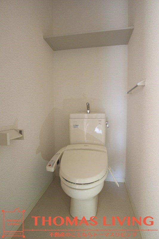 トイレ　写真を準備中の為、同じ建物の別室写真をご参考下さい。