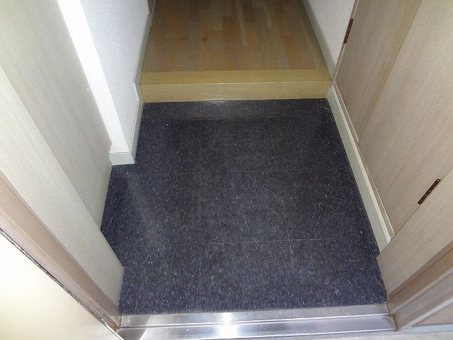 玄関　※別室同型タイプ