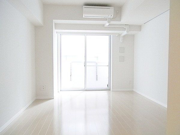 居室・リビング　※同タイプの別のお部屋です。