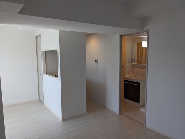 居室・リビング　モデル住戸901の室内写真です