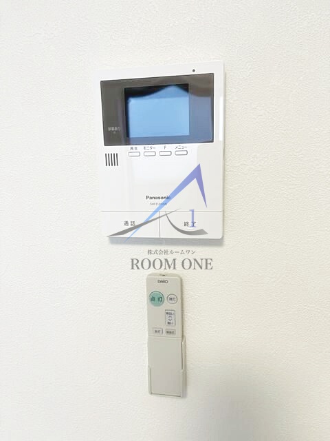 セキュリティ　モニター付きインターホンです。