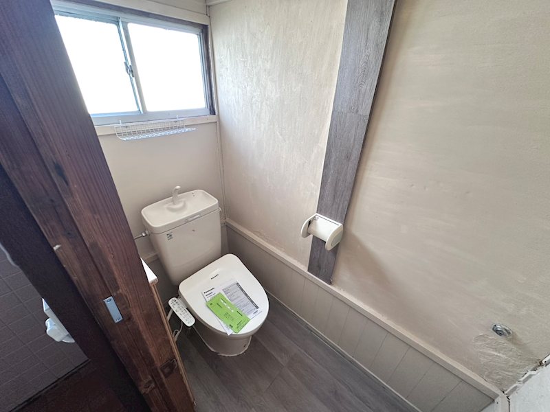 近江鉄道八日市線 八日市駅 徒歩16分 2階建 築53年のトイレ写真