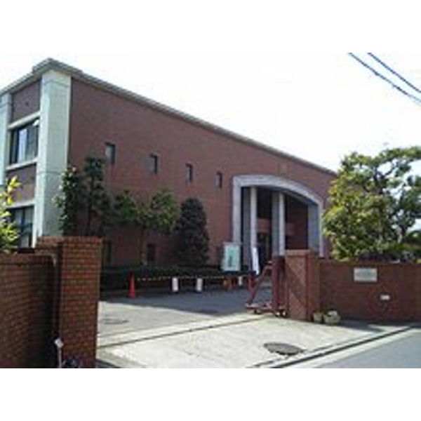 大学・短大　日本女子体育大学（大学・短大）まで457m