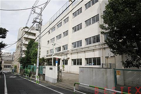 小学校　文京区立大塚小学校（小学校）まで342m