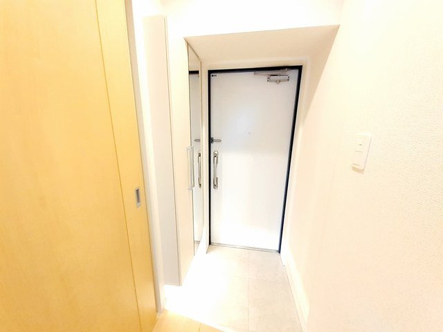 玄関　明るい玄関です