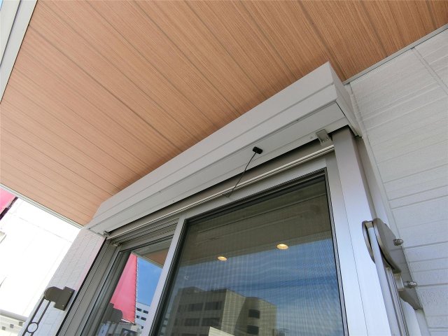 その他　1階でも防犯面安心のシャッター♪（同仕様画像）