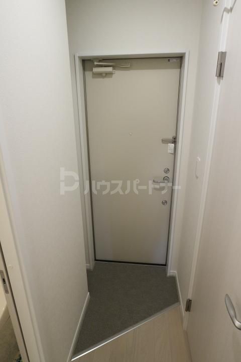 玄関　※同施工会社　参考画像※