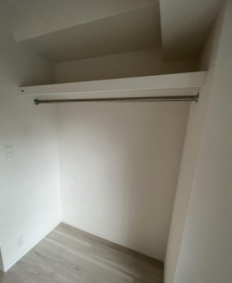 収納　写真は同タイプ住居です。