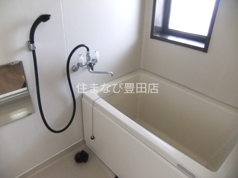 バス・シャワールーム　同型別部屋写真