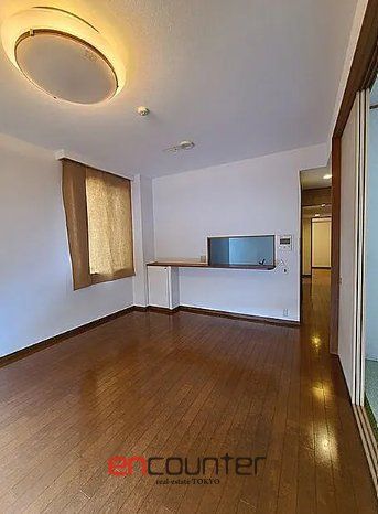居室・リビング　※同マンション別室参考写真