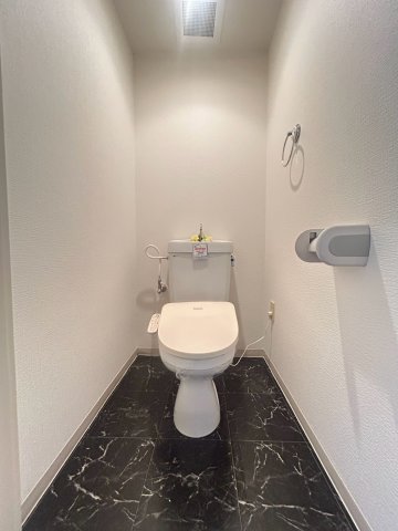 シロハイヌ門戸のトイレ写真