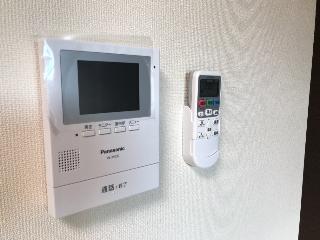 セキュリティ　カメラ付インターホン（イメージ）