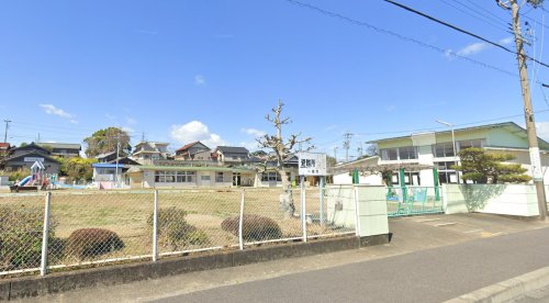 幼稚園・保育園　里小牧保育園（幼稚園・保育園）まで473m