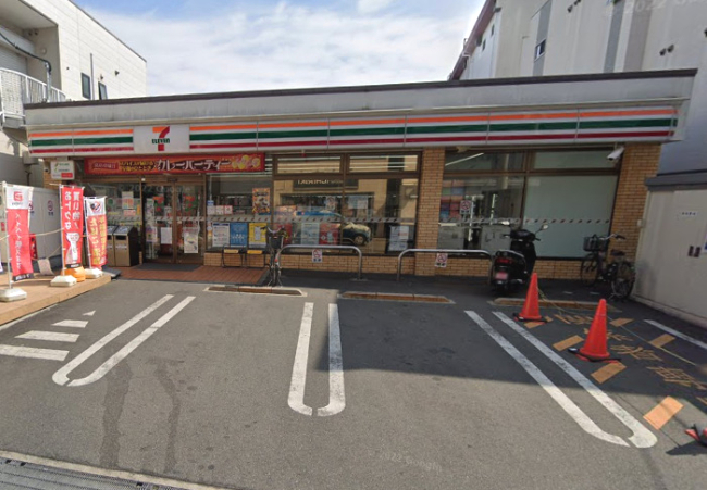 コンビニ　セブンイレブン吹田関大前店（コンビニ）まで264m