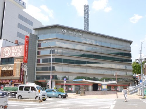 銀行　三菱東京UFJ銀行 鶴舞支店（銀行）まで570m