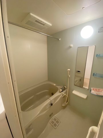 バス・シャワールーム　お風呂です