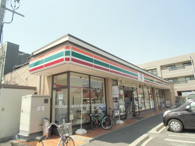 コンビニ　セブンイレブン　花咲店（コンビニ）まで322m