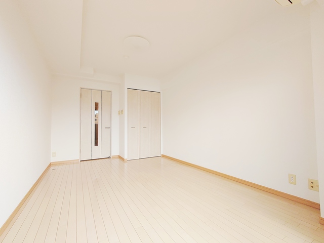 居室・リビング　ホワイトコーデされたお部屋