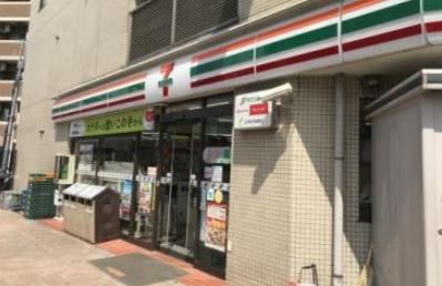 コンビニ　セブンイレブン神山店（コンビニ）まで50m